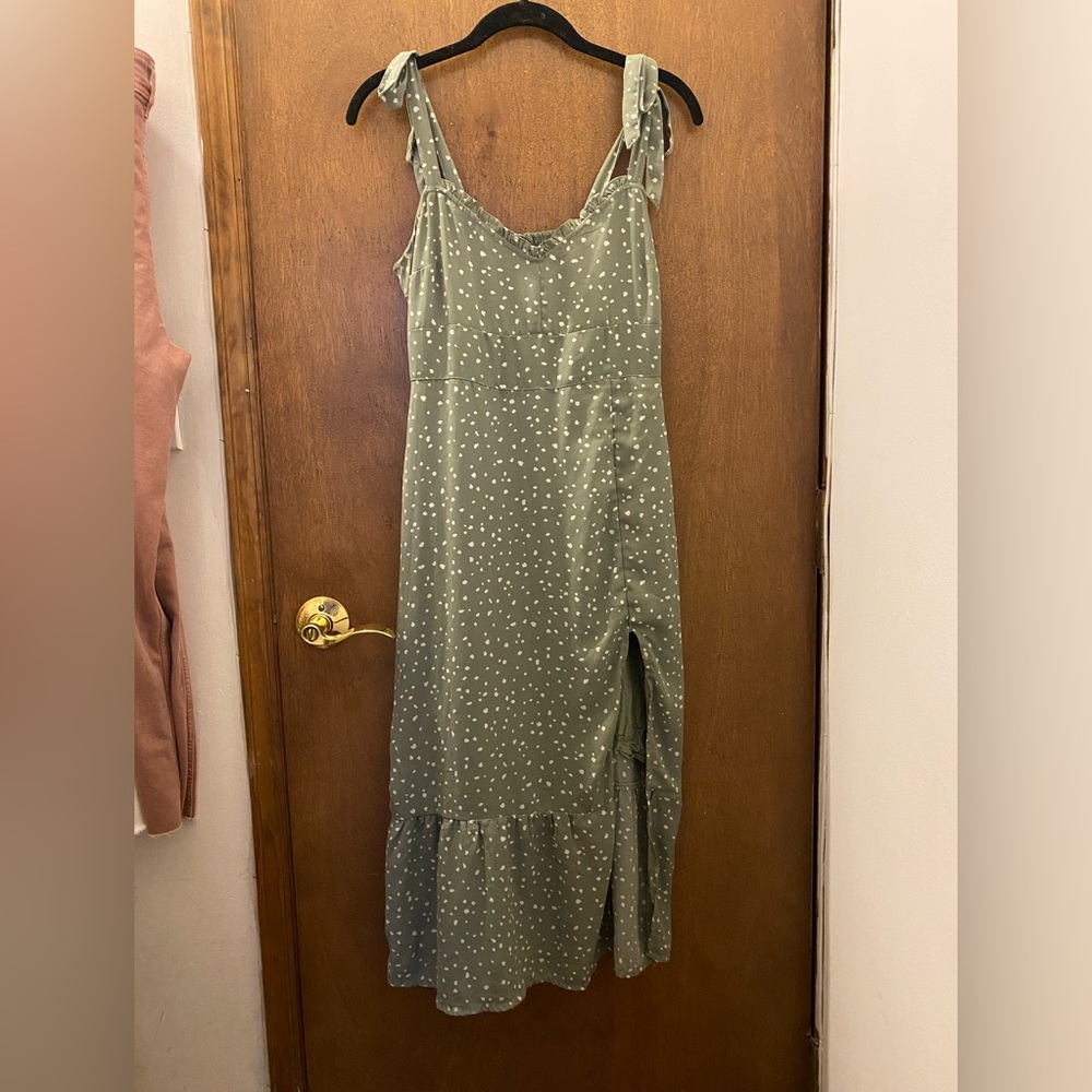 Abercrombie & Fitch Midi Dress - Green and White print